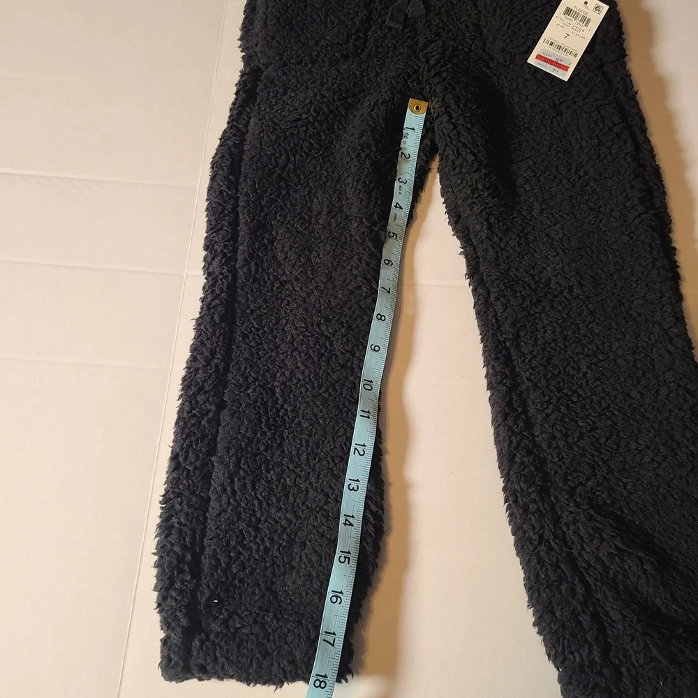 Epic Threads Cozy Black Kids Bottoms Size 7 NWT Pockets Fleece